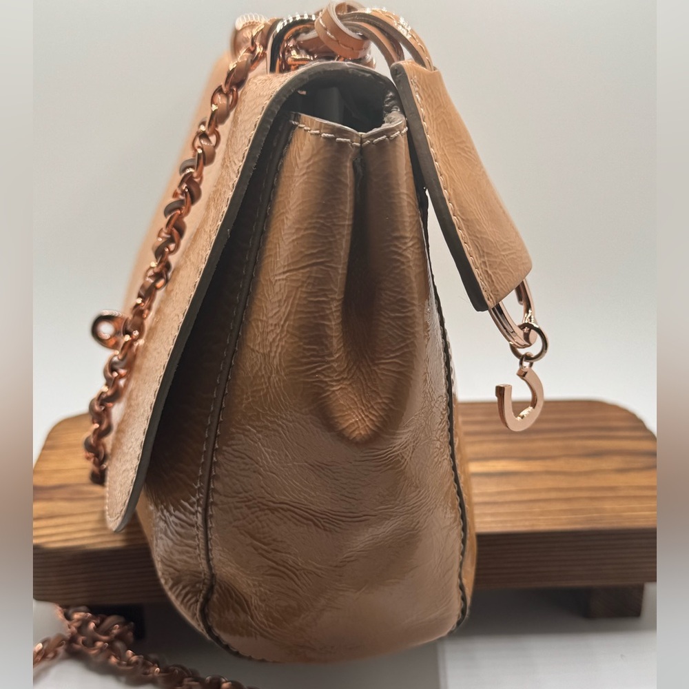 Mulberry Glossy Small Lily Flap Bag Purse in Apricot - Picture 8 of 16